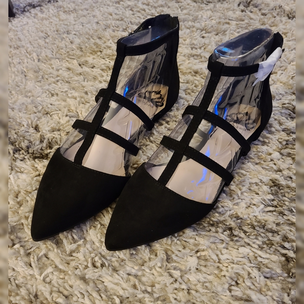 FERGALICIOUS Candace Caged Flat - Black